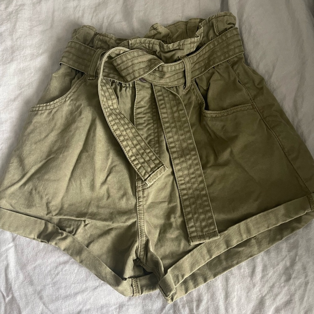 Abercrombie and Fitch Paperbag shorts